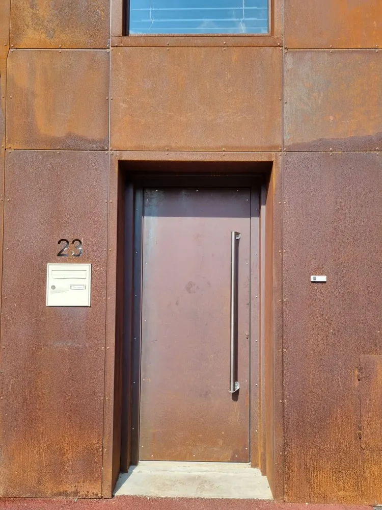 porte marron