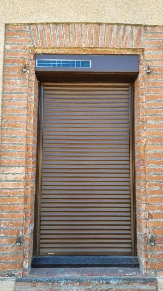 volet marron