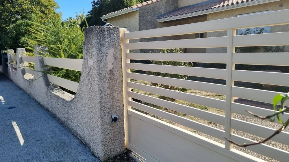 portail beige